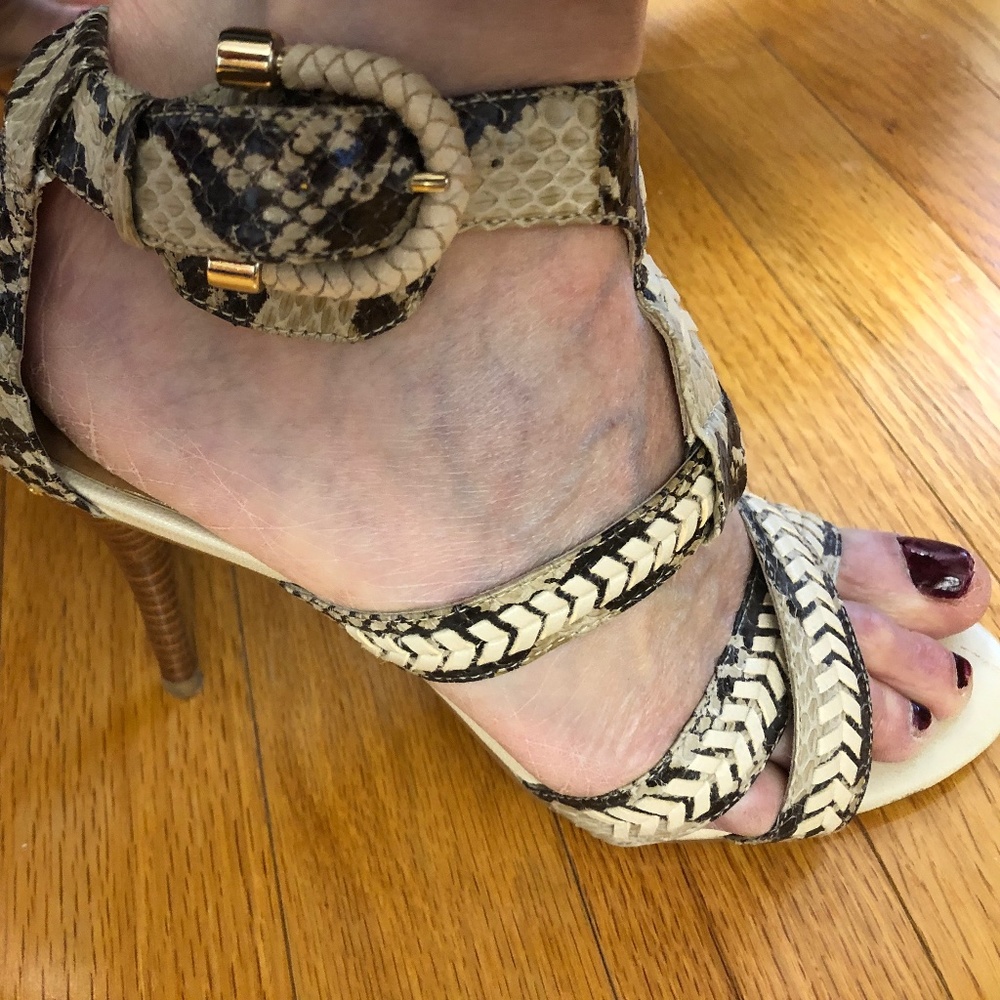 Leather sandals